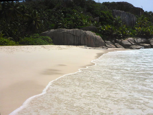 Big Sister Island - der Strand auf der gegenüberliegenden Seite