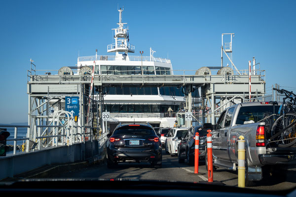 Tsawwassen Ferry Termina - Einfahrt in die Fähre