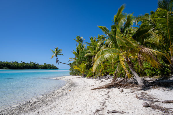 Aitutaki Lagoon - One Foot Island