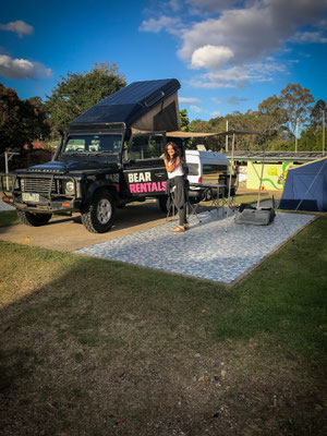 auf dem Newmarket Gardens Caravan Park - einräumen