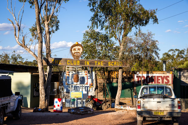 Grawin - Club in the Scrub