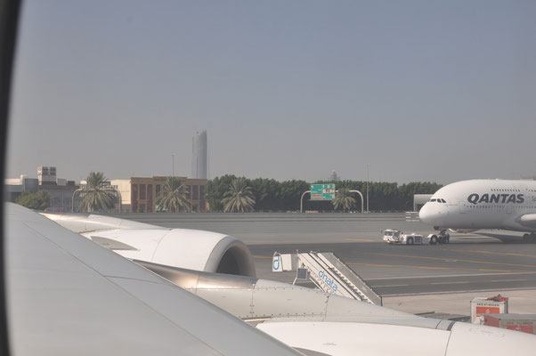 Flughafen Dubai, auf der Startbahn