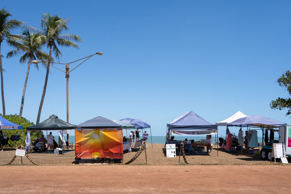 Dundee Beach, Top End - Market