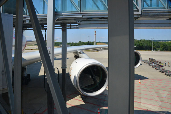 Boarding - A380 der Emirates