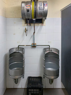 Exmouth - Froth Brewery - Kreislauf: direkt zurück ins Fass!