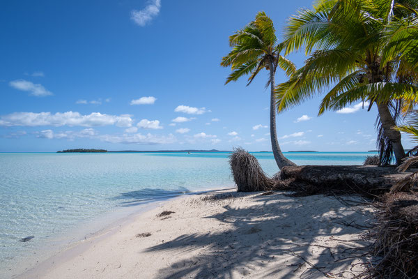 Aitutaki Lagoon - One Foot Island