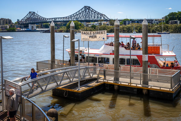 City Reach Boardwalk - Eagle Street Pier