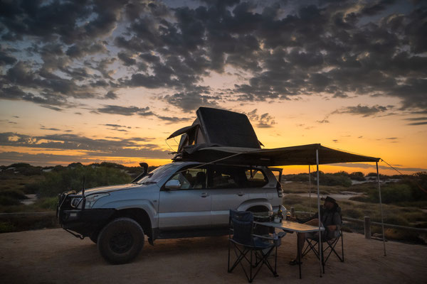 Cape Range Nationalpark - Osprey Bay Campground - unser Camp bei Sonnenuntergang