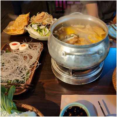 Hanoi - 'Hot Pot' im 'Vi Lai Vegan Restaurant'