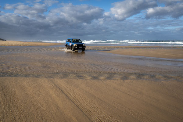 75 Mile Beach, Fraser Island - Eli Creek Crossing ("... und auf keinen Fall anhalten!")