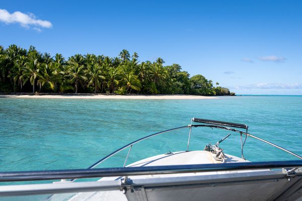 Aitutaki Lagoon - die Bootsfahrt geht weiter Richtung Motukitiu Island