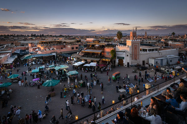 Marrakesch - Sunset im Cafe de France mit Aussicht auf den Djemaa El Fna