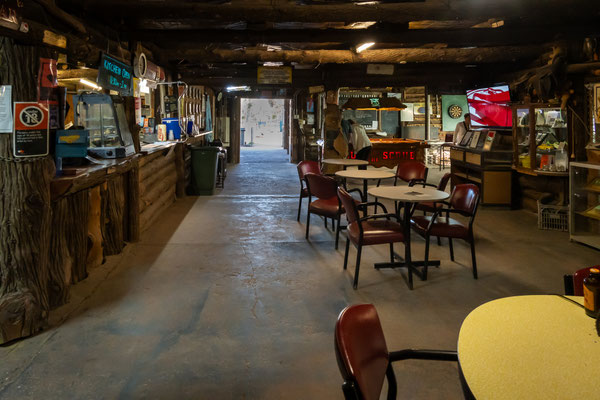 Grawin - Club in the Scrub
