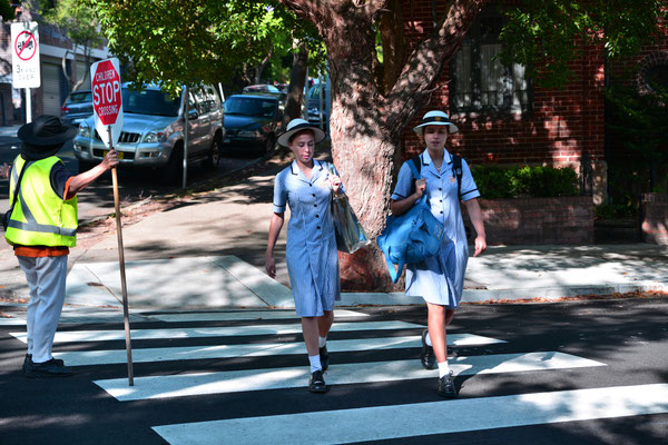 Kirribilli, Carabella Street, Schulkinder