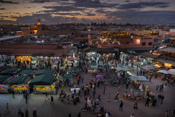 Marrakesch - Sunset im Cafe de France mit Aussicht auf den Djemaa El Fna