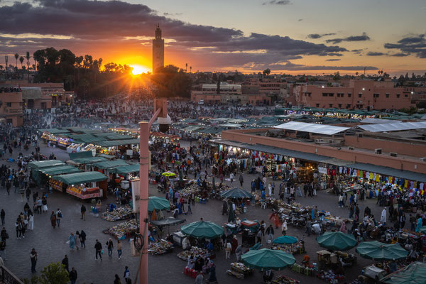 Marrakesch - Sunset im Cafe de France mit Aussicht auf den Djemaa El Fna
