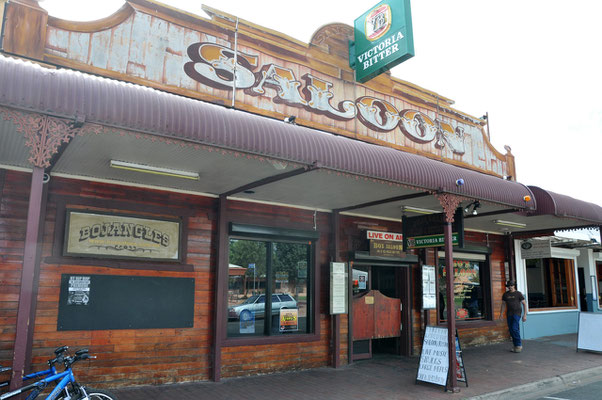 Bo's Saloon