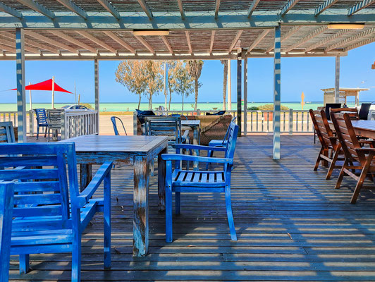 'Indigo Blues' Restaurant, Denham - mit Aussicht auf die Promenade und aufs Meer