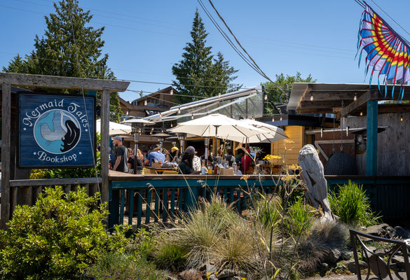 Tofino - Mermaid Tales Bookshop, Campbell Street