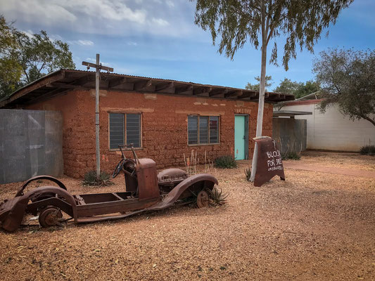 unterwegs in Lightning Ridge