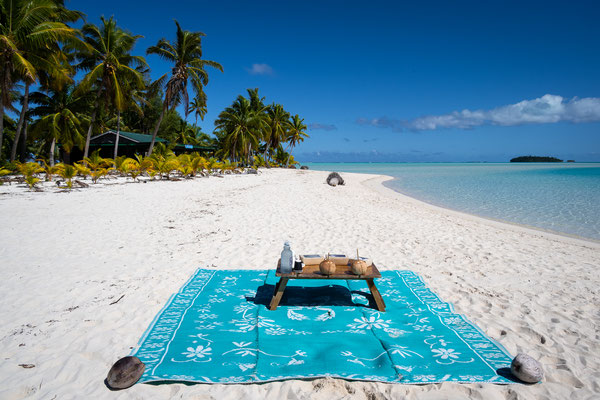 Aitutaki Lagoon - One Foot Island - das Mittagessen ist parat