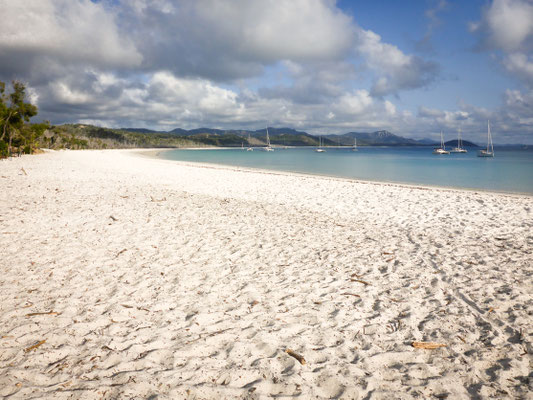 Am Morgen früh am Beach beim Camping