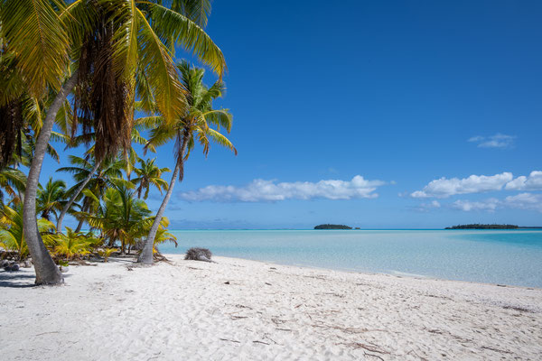Aitutaki Lagoon - One Foot Island