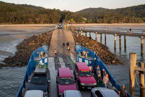 Kingfisher Bay - auf der Fähre