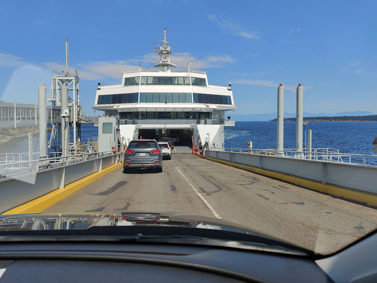 Duke Point Ferry Pier, Vancouver Island - Auffahrt auf die Fähre