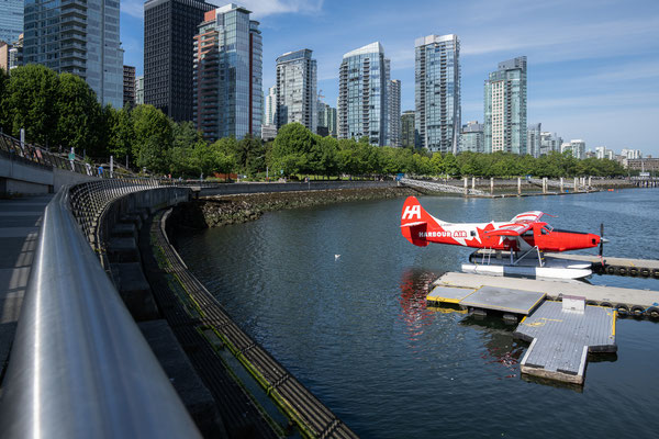 Coal Harbour - Vancouver Harbour Flight Centre