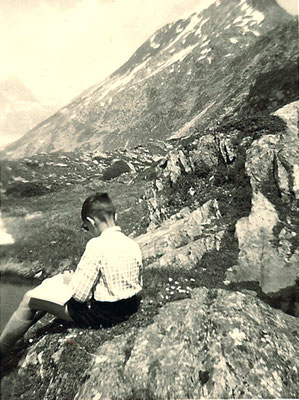 7-jährig, schon am Zeichnen, Bettmeralp 