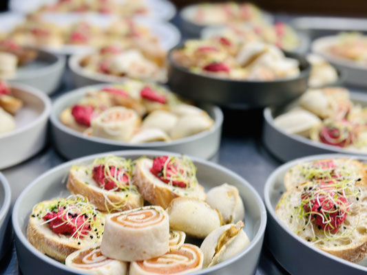 Apero, Fingerfood oder Stehlunch für Firmenfeier oder Firmenanlässe. Catering für Firmen. Bern, Solothurn, Aargau oder Luzern.
