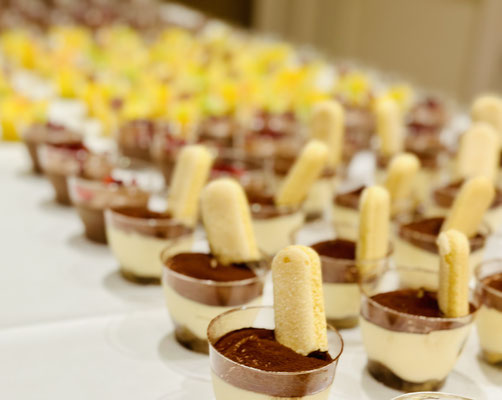 Tiramisu, Schokoladenmousse, Mousse au Chocolat, Torte, Hochzeitstorte, Fruchtsalat exotisch oder klassisch, 