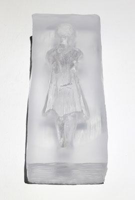 "Interval #2"    Glass Casting 8.0x13.0x33.0cm