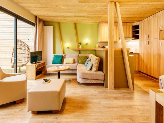 (c) Center Parcs