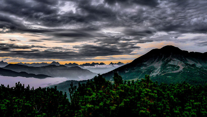 The Devil with the Three Golden Hairs. Jochgrimm Passo Oclini