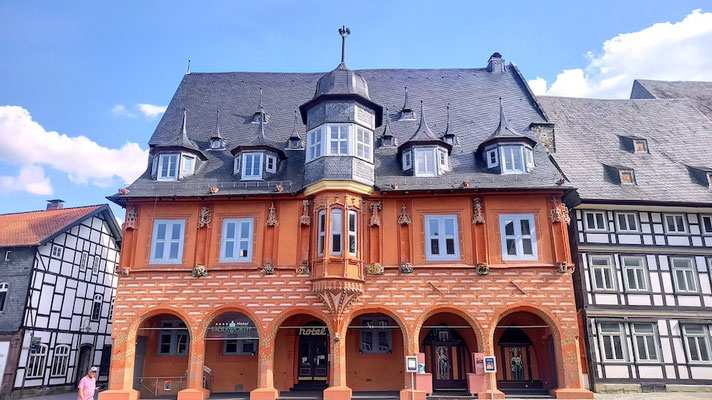 zuletzt ein Hotel, aktuell wird renoviert
