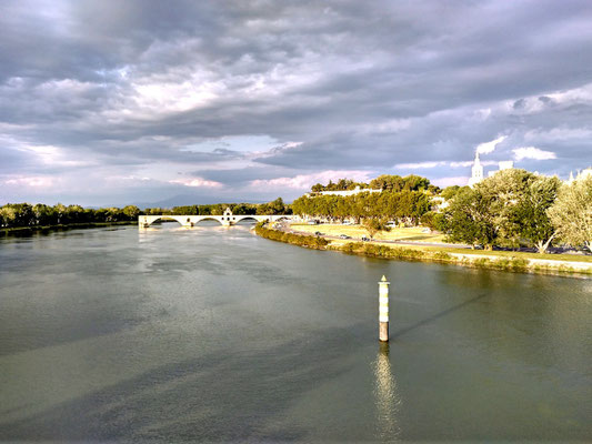 die alte Brücke von der neuen aus fotografiert