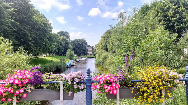 eine der vielen Brücken 