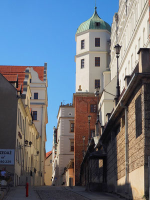 das Stettiner Schloss von einer Nebenstraße aus 