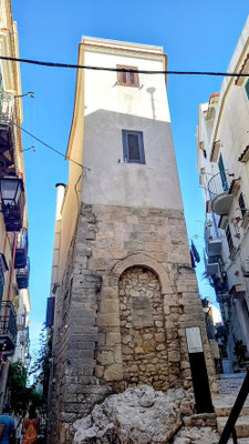 kein Kirchturm, sondern ein Wohnhaus