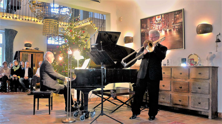 Thomas Lindt und Betin Günes bei der Uraufführung der "Elegie" für Posaune und Klavier von Günes