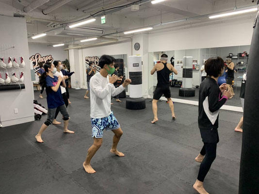 クラス紹介 - DOBUITA FIGHT SPORTS GYM クラス紹介 - DOBUITA FIGHT SPORTS GYM