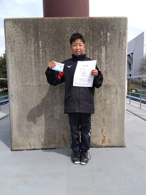 R8 春季小学生男子シングルス　第２位