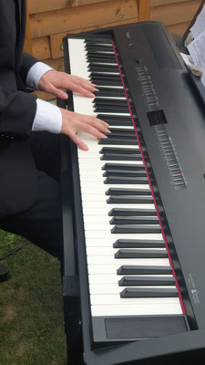 am neuen E-Piano