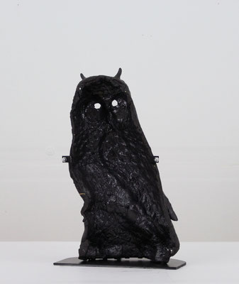 untitled (dark), 2020, ceramic enamel and painted iron, 40x28x17.5 cm