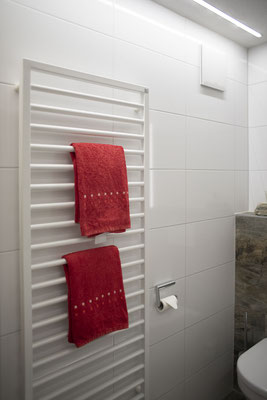 Appartment Monika im Montafon - Appartment Maderer - Badezimmer 2 zu Schlafzimmer 2