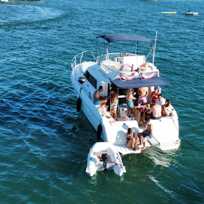 alquiler yate huelva para grupos de despedida de solteros