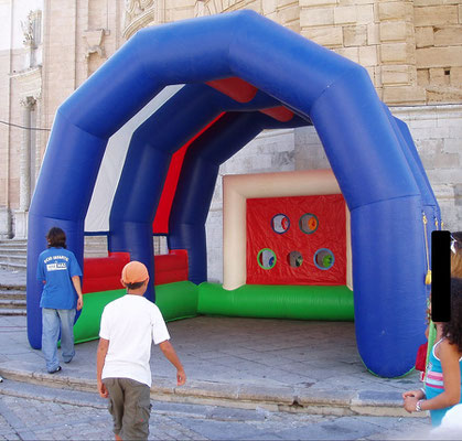alquilar hinchables deportes trebujena