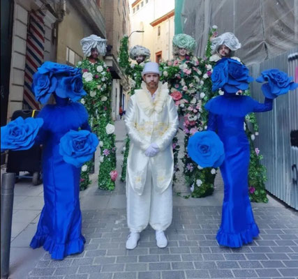 contratar performances de flores para la boda
